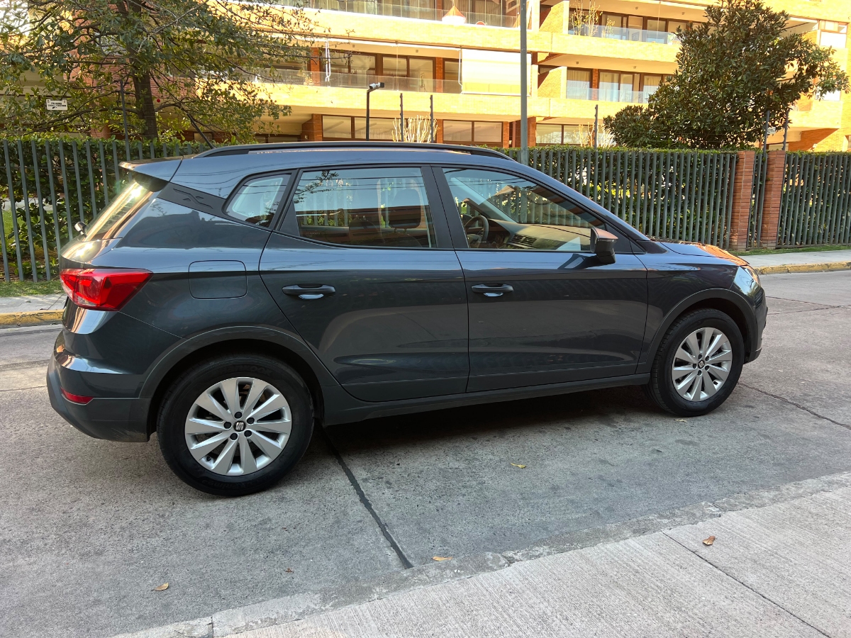 Vehicle media 8