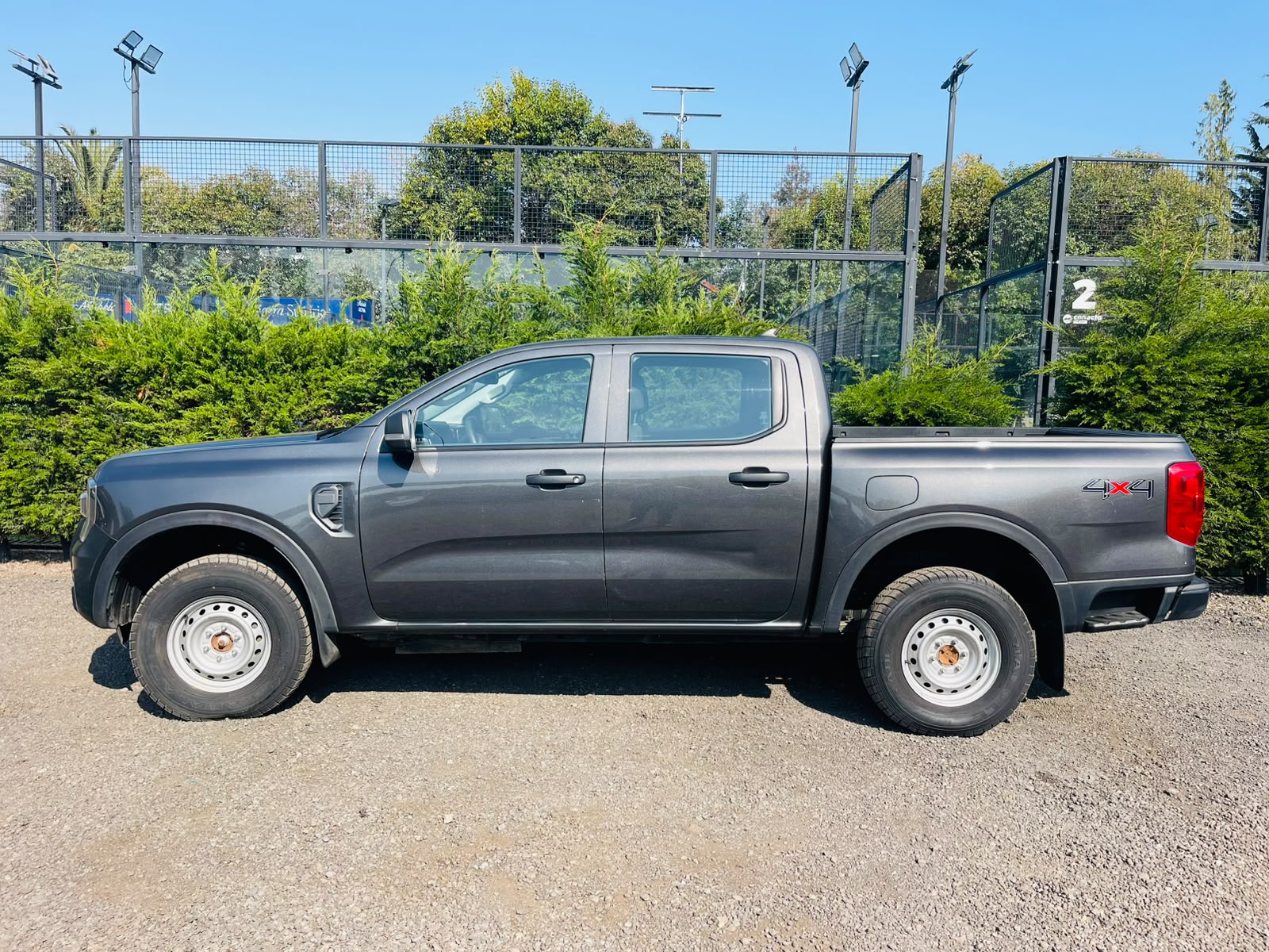 Vehicle media 4