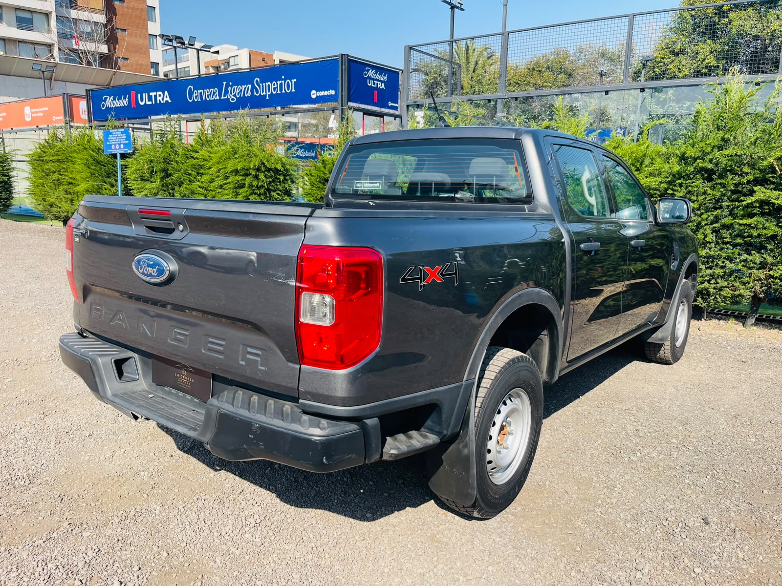 Vehicle media 6