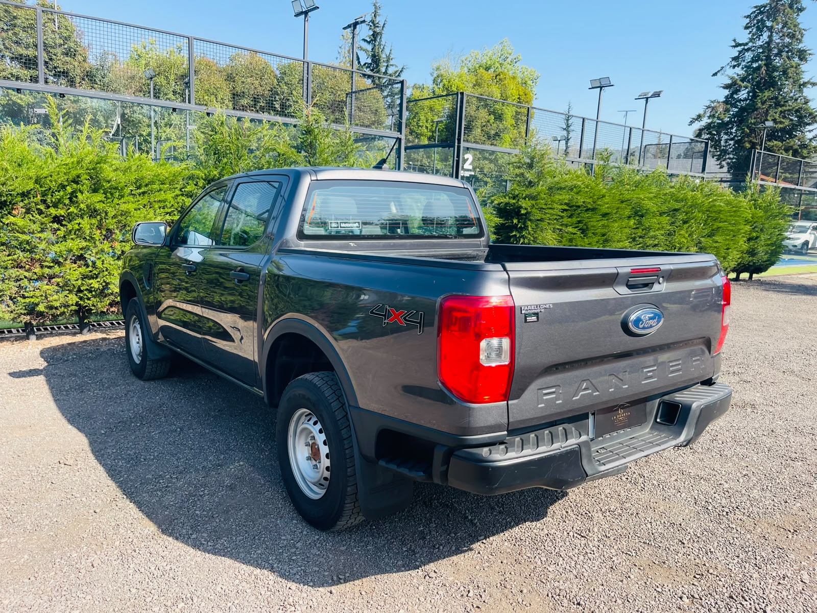 Vehicle media 8