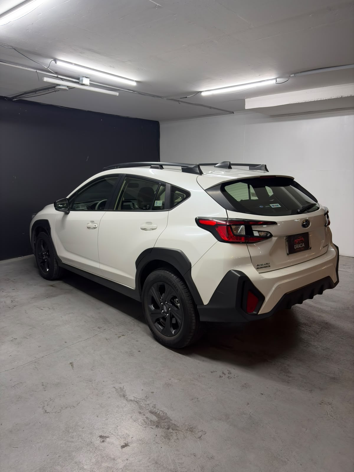 Vehicle media 6