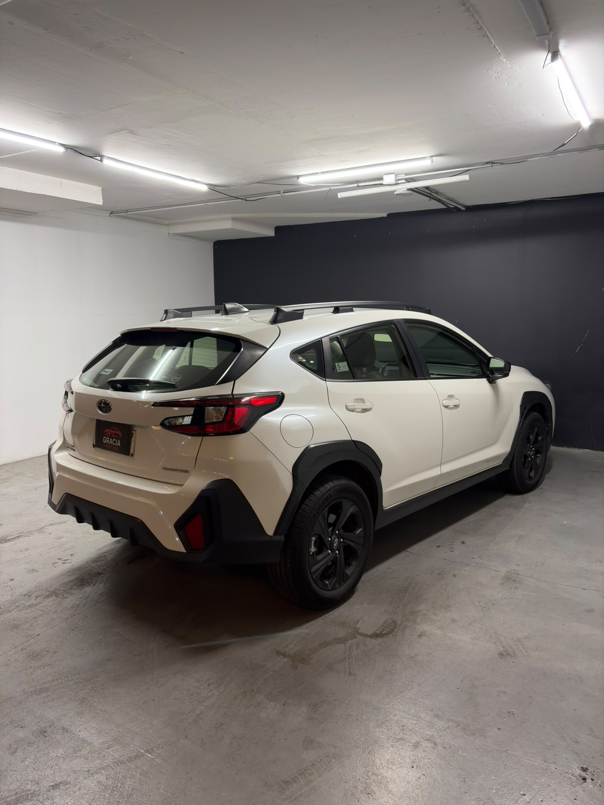 Vehicle media 4