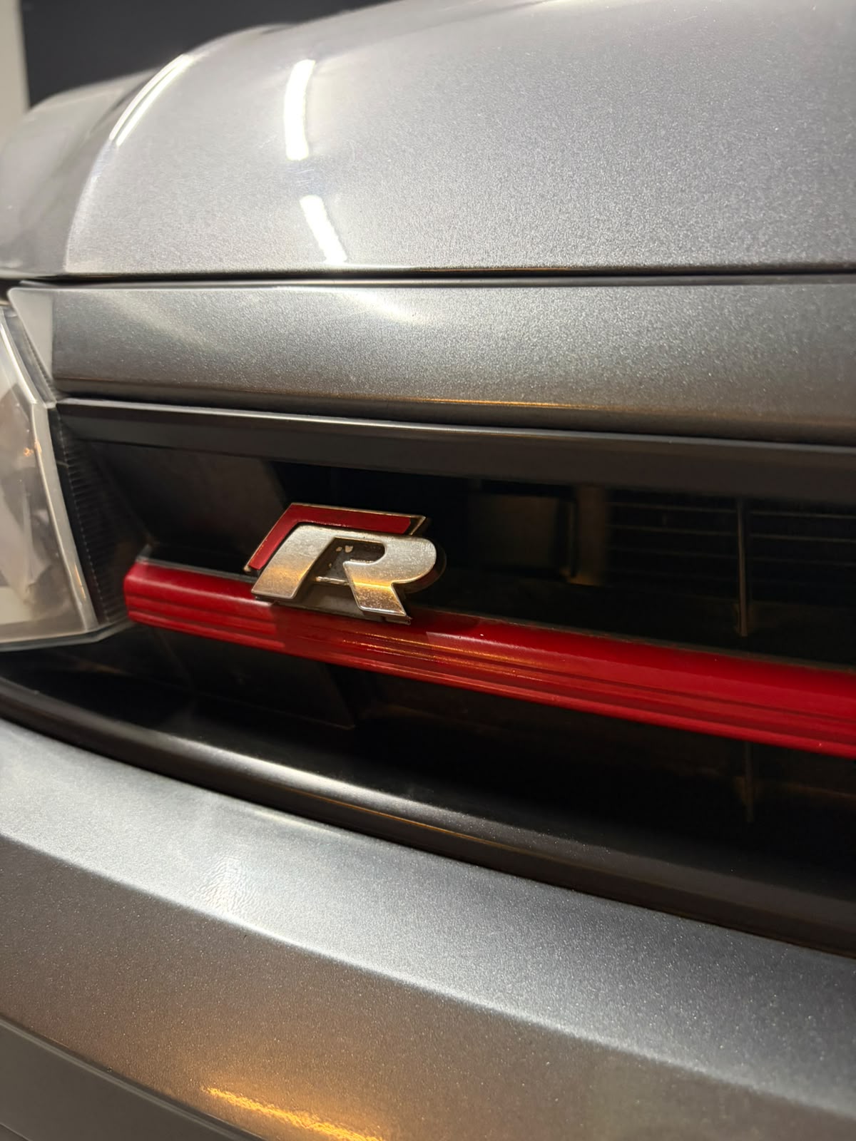 Vehicle media 9