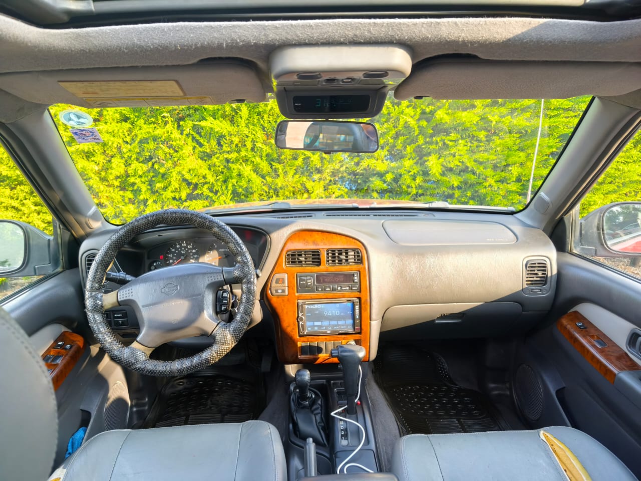 Vehicle media 10