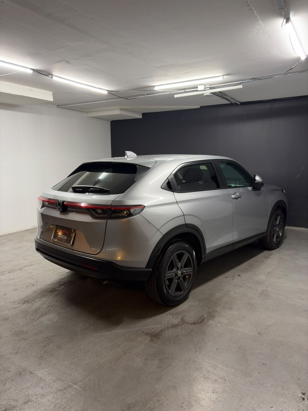 Vehicle media 4