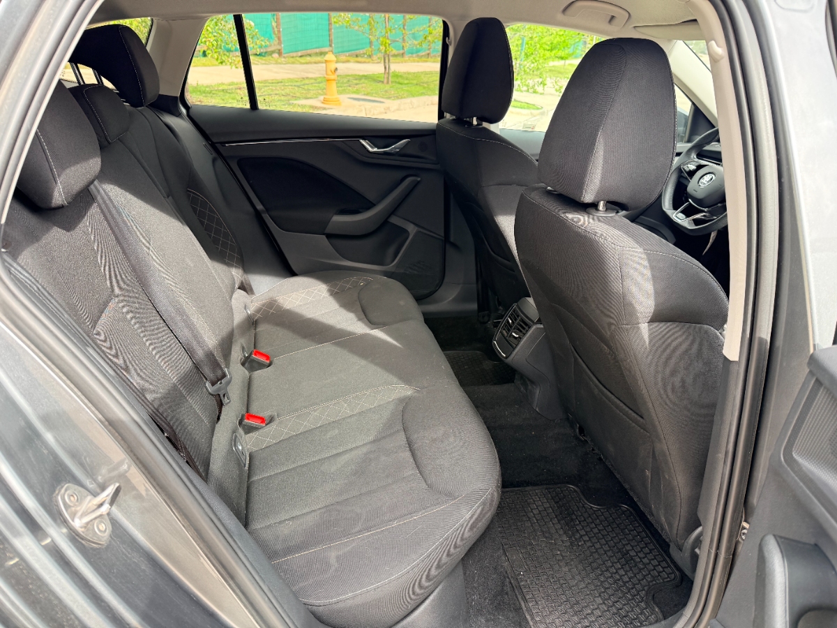 Vehicle media 10