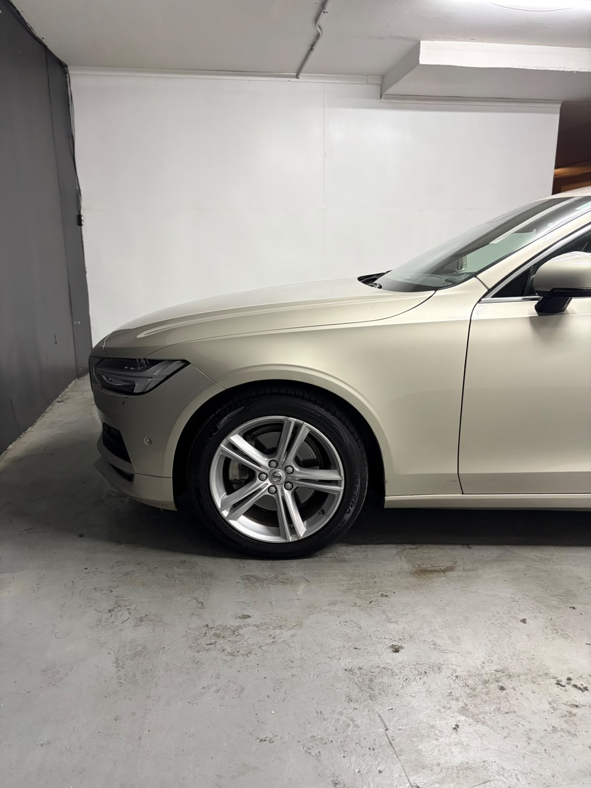 Vehicle media 7
