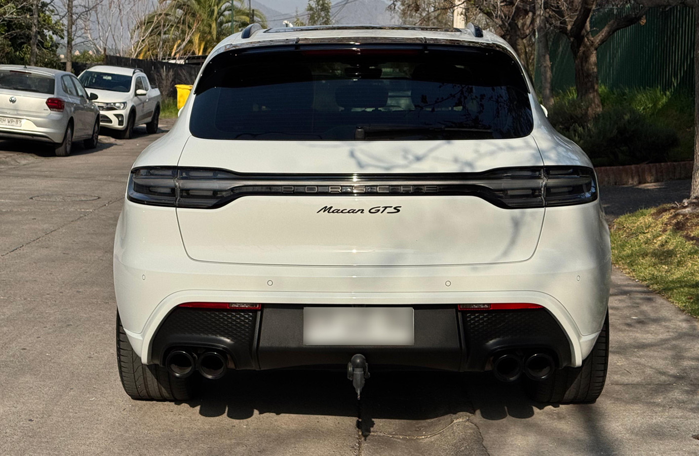 Vehicle media 7