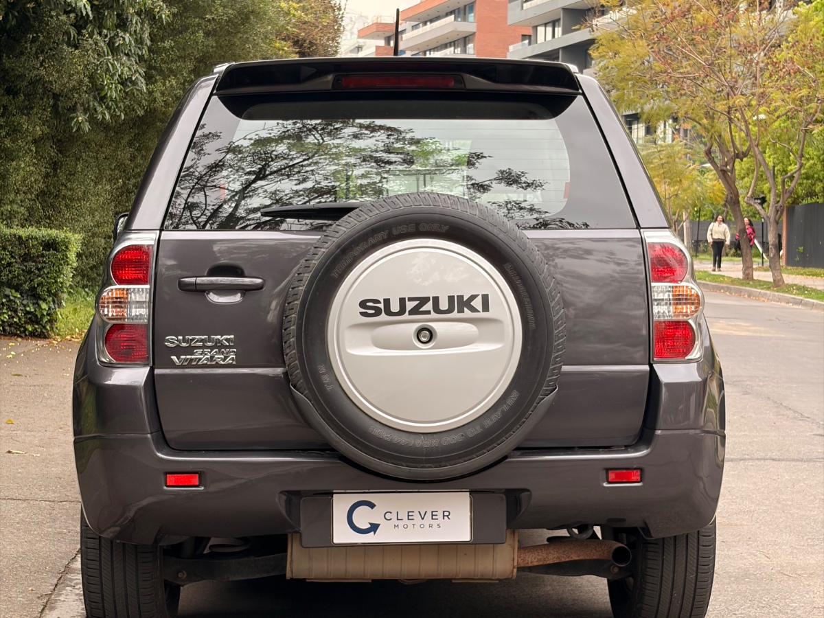 Vehicle media 4