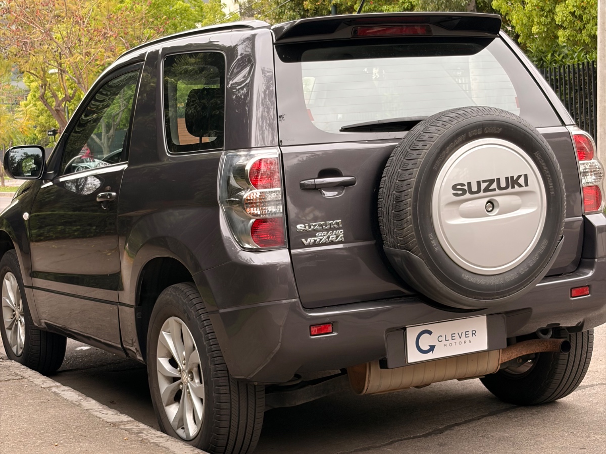 Vehicle media 5