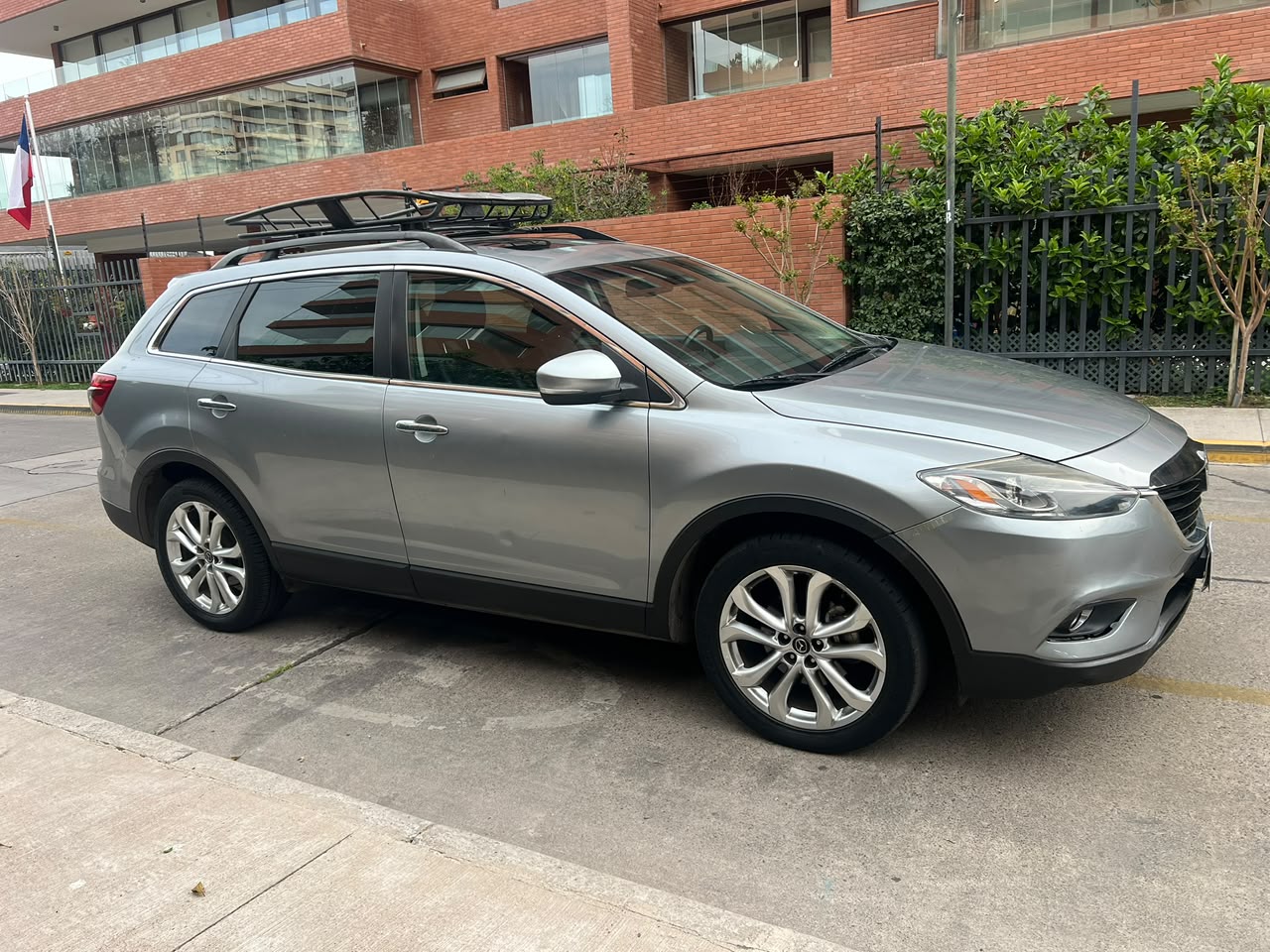 Vehicle media 9