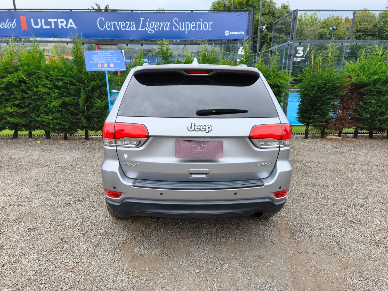 Vehicle media 7