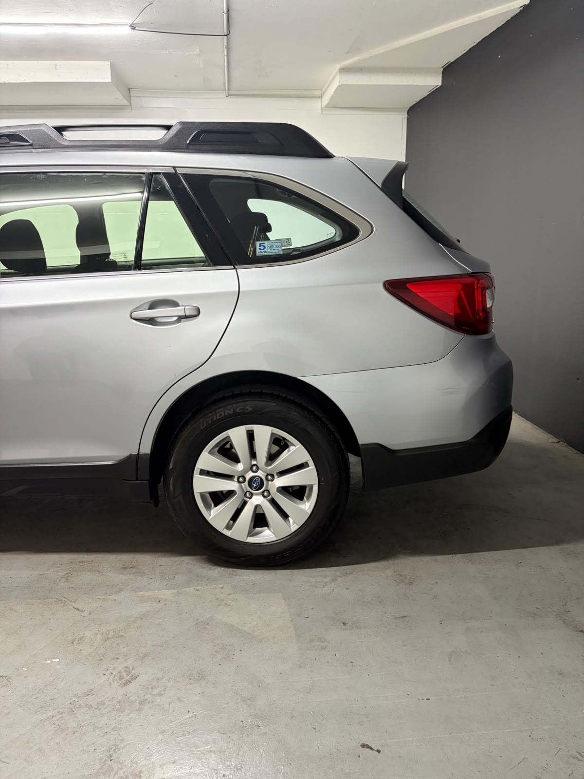 Vehicle media 8