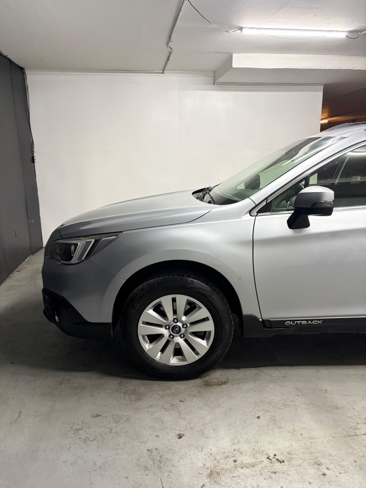 Vehicle media 7