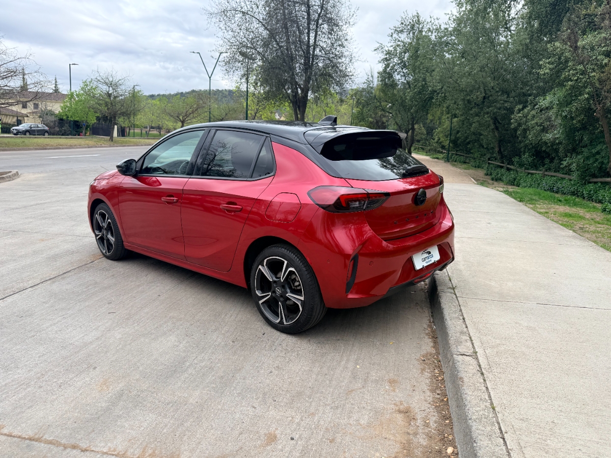 Vehicle media 4