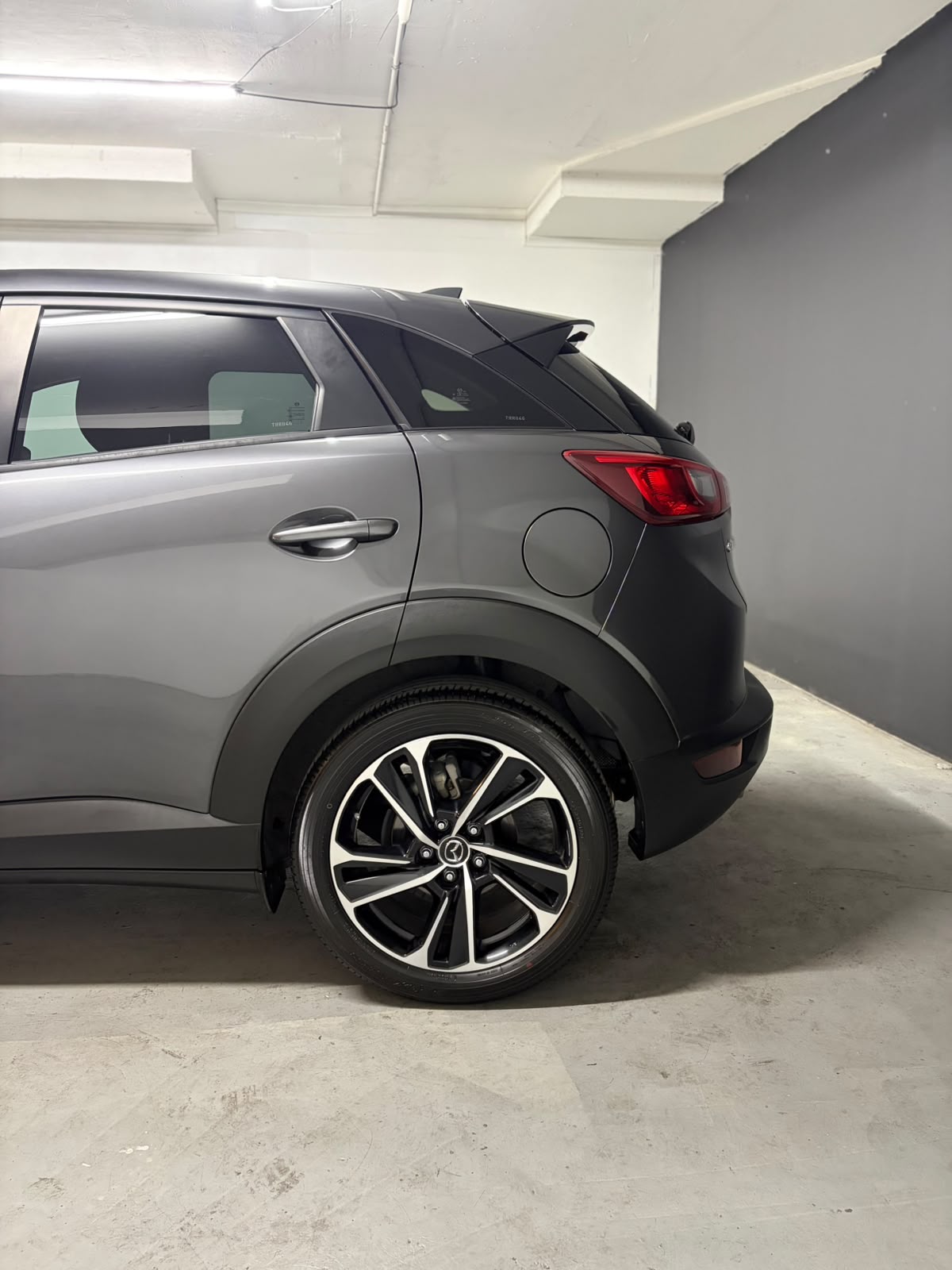 Vehicle media 8