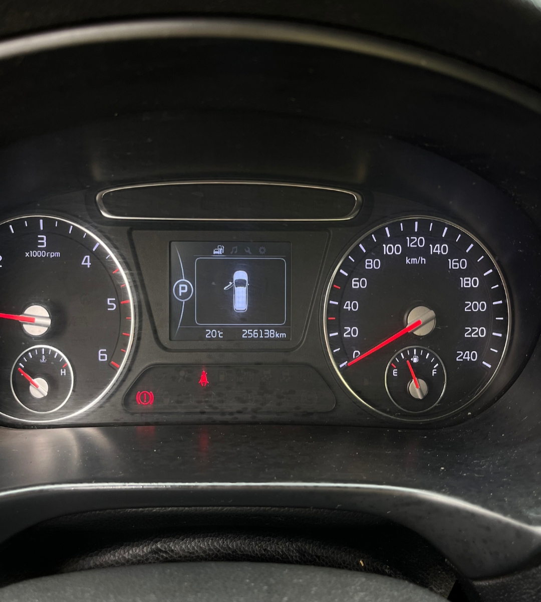 Vehicle media 7