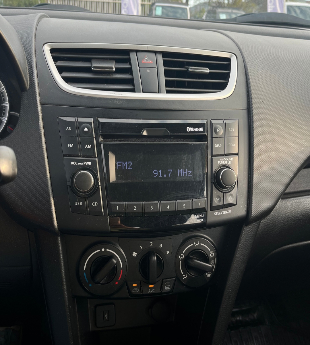 Vehicle media 4