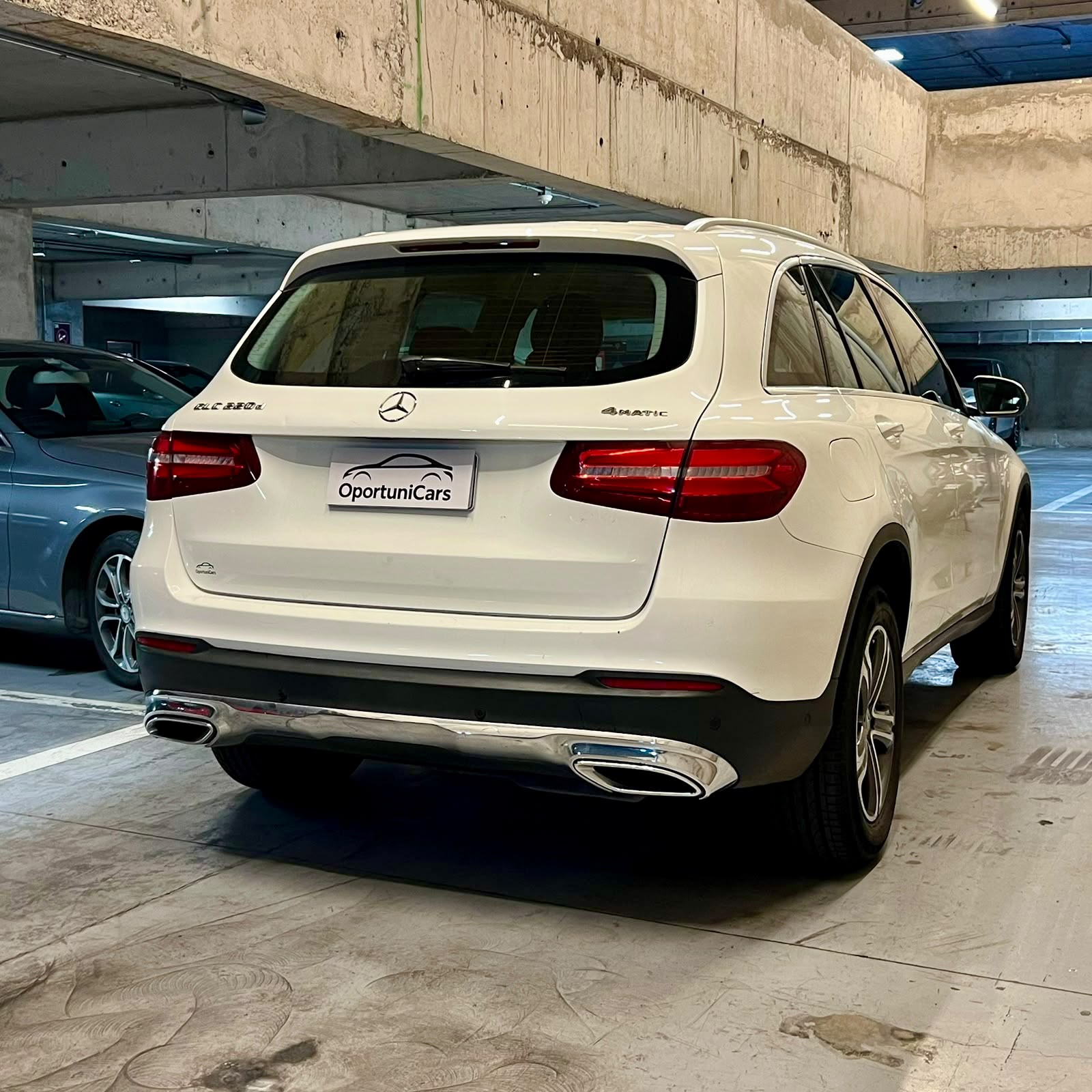 Vehicle media 4