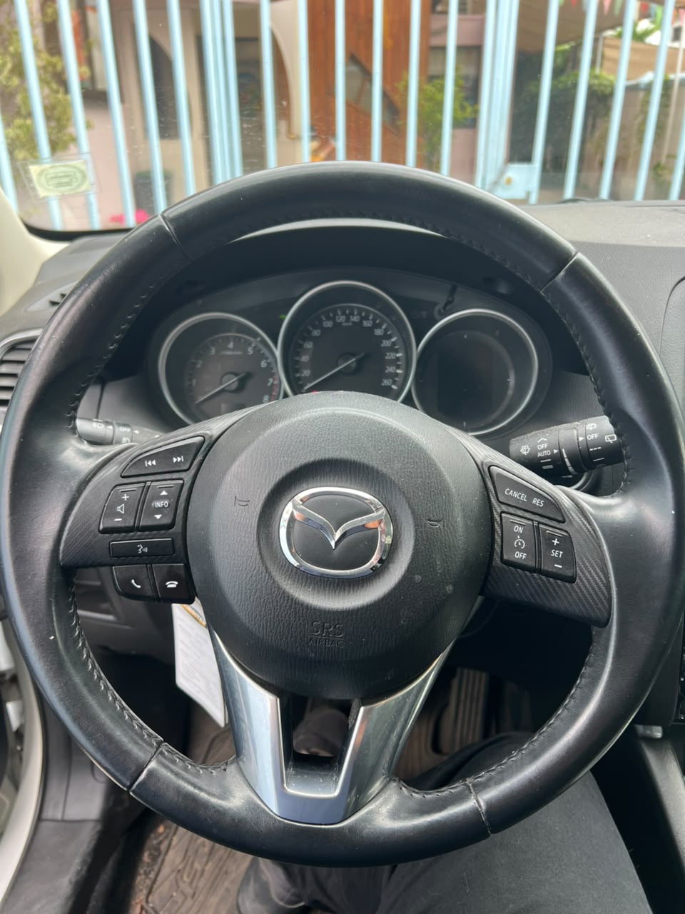 Vehicle media 8