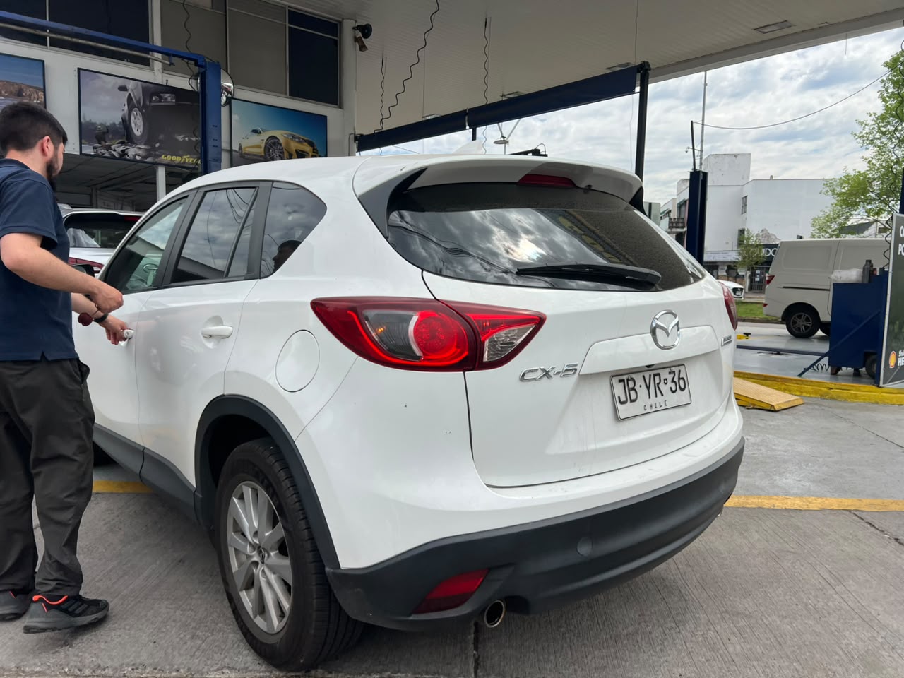 Vehicle media 5