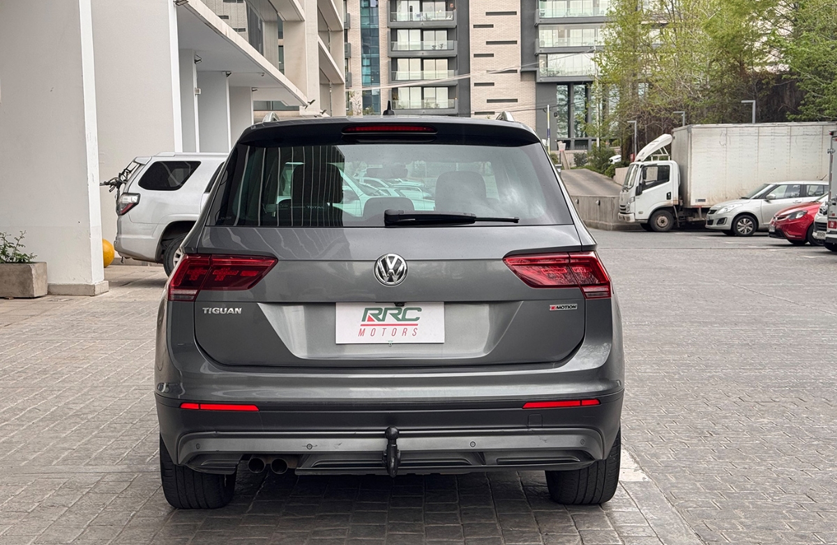 Vehicle media 6