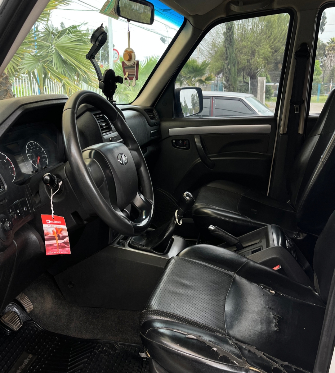 Vehicle media 4