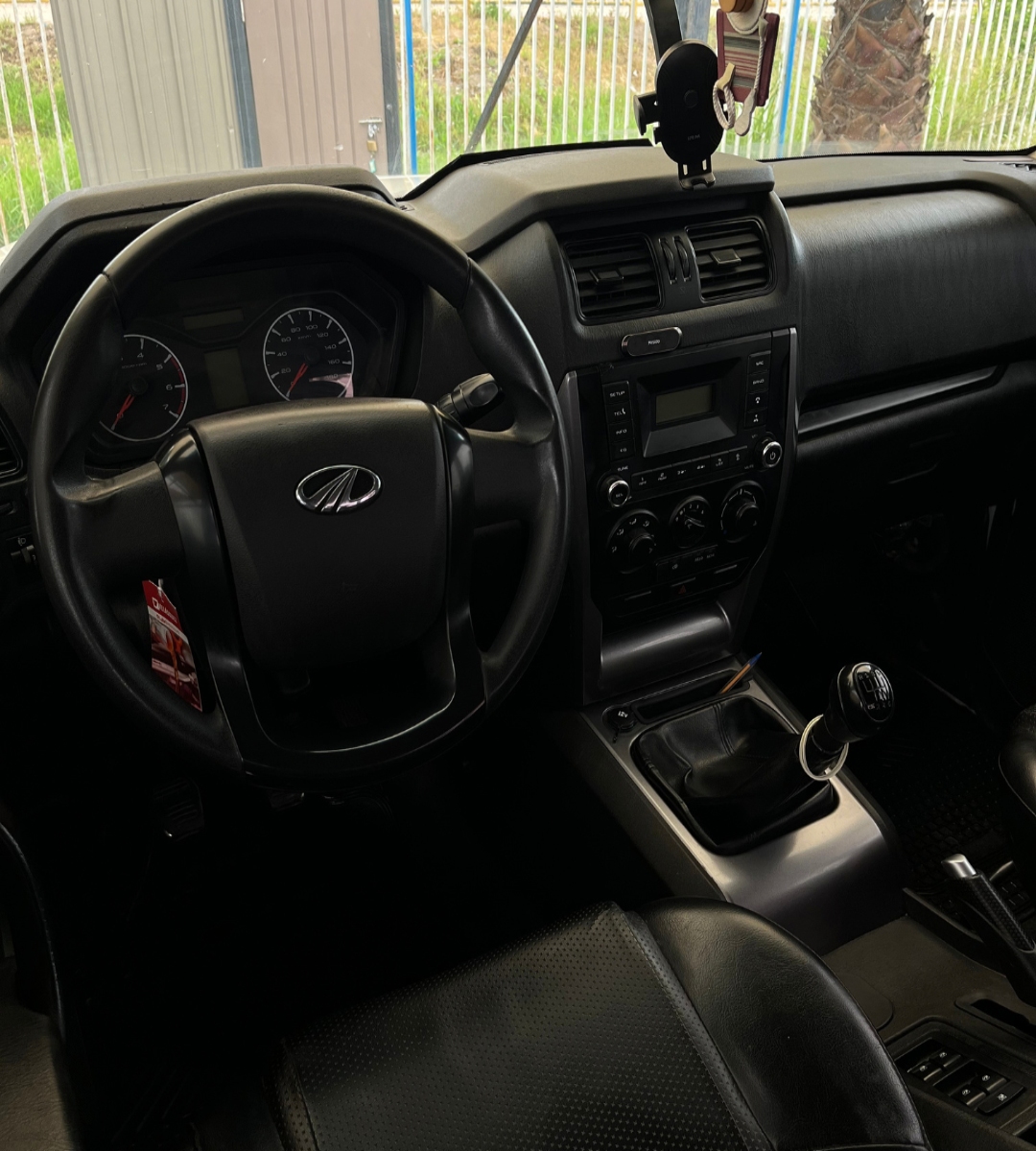 Vehicle media 6