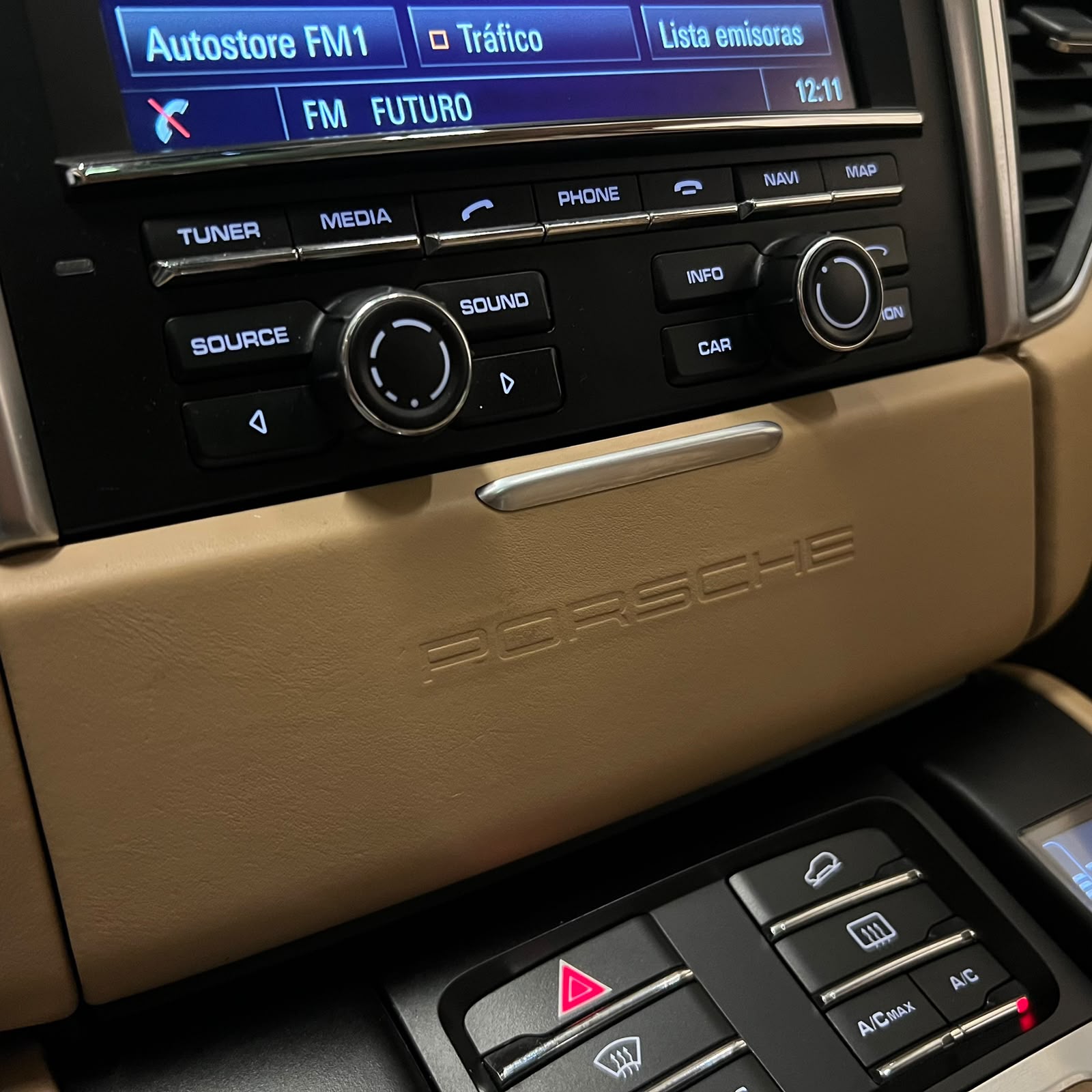 Porsche Macan — foto 14 de 20