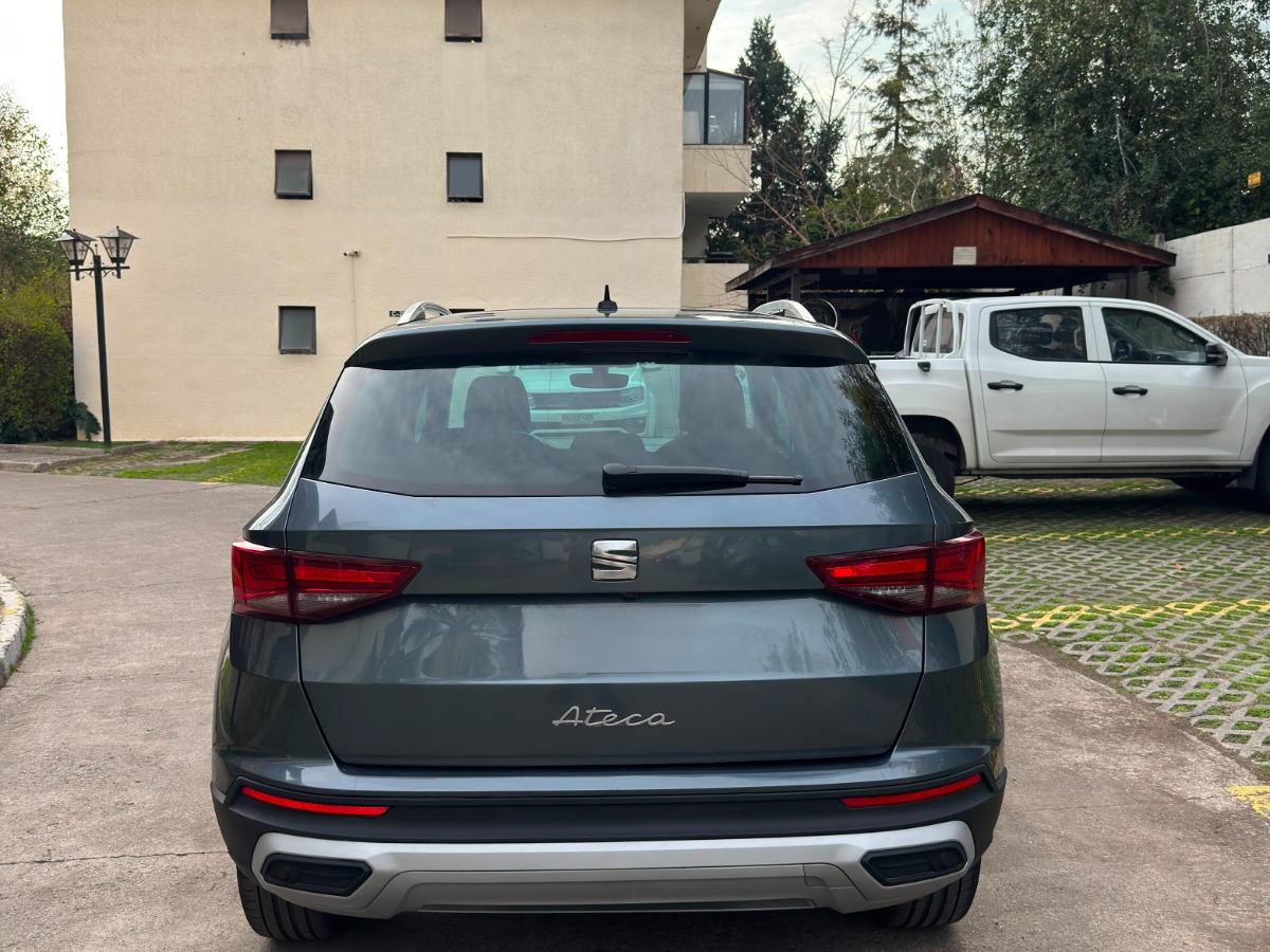 Vehicle media 4