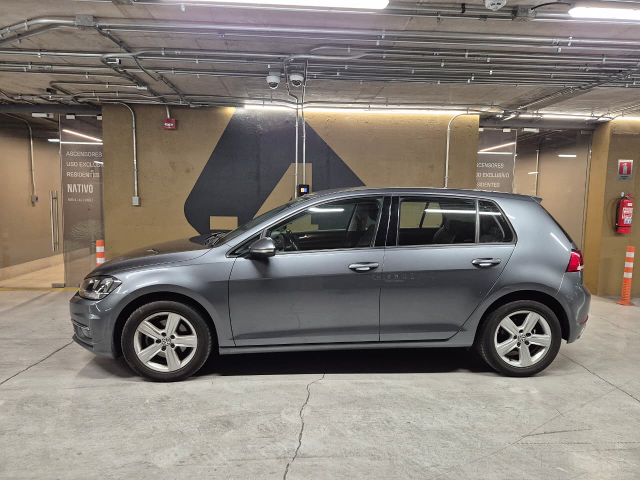 Vehicle media 3