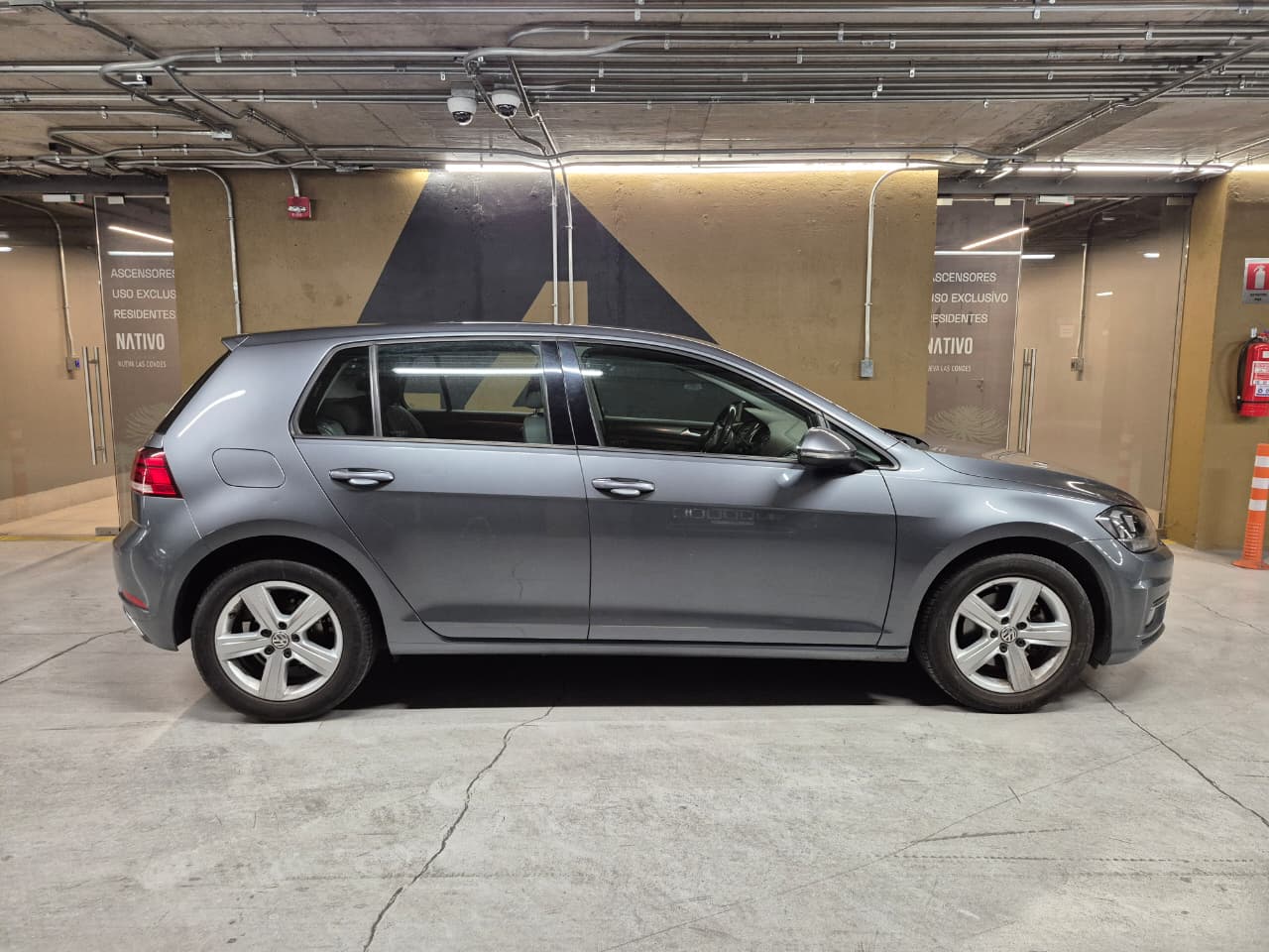 Vehicle media 7