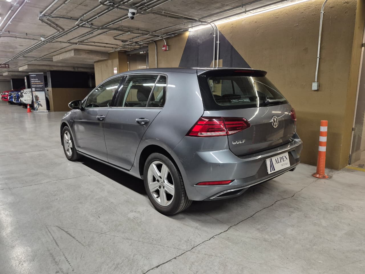 Vehicle media 8