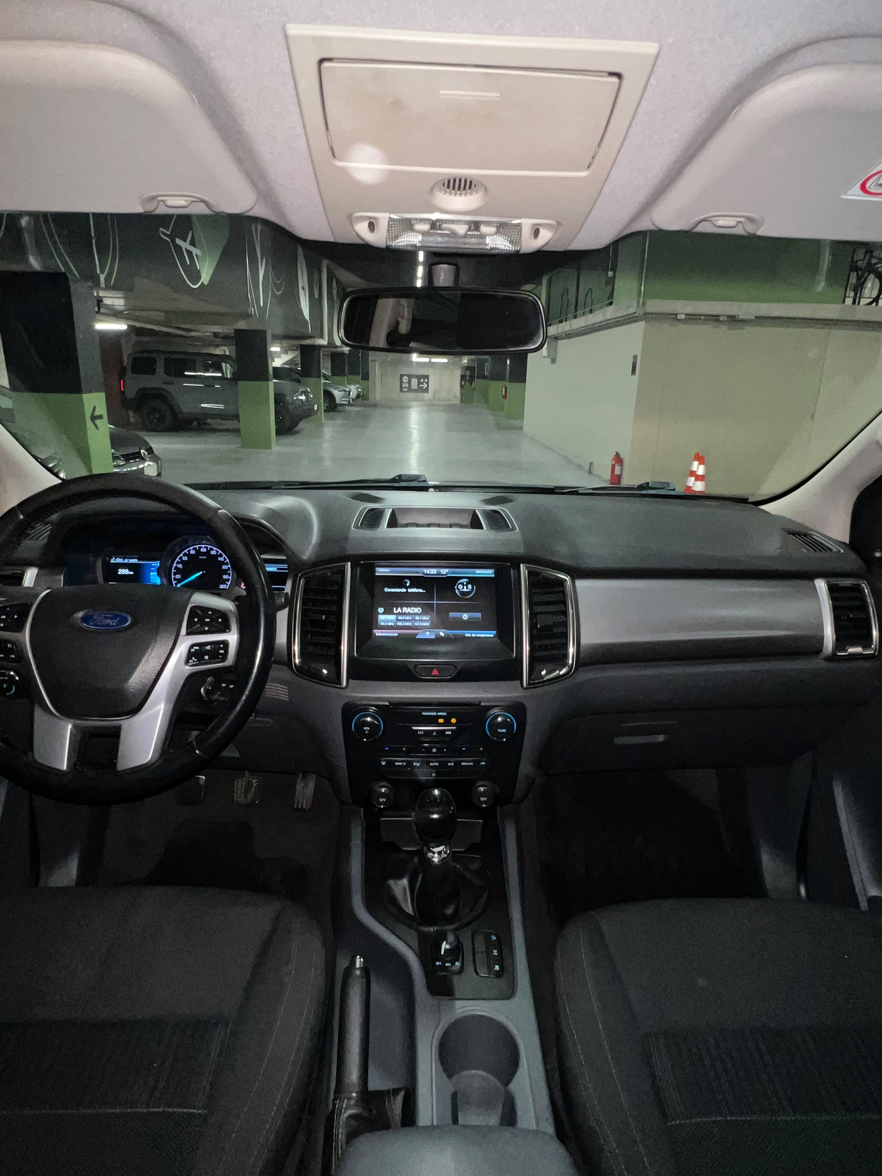 Vehicle media 9