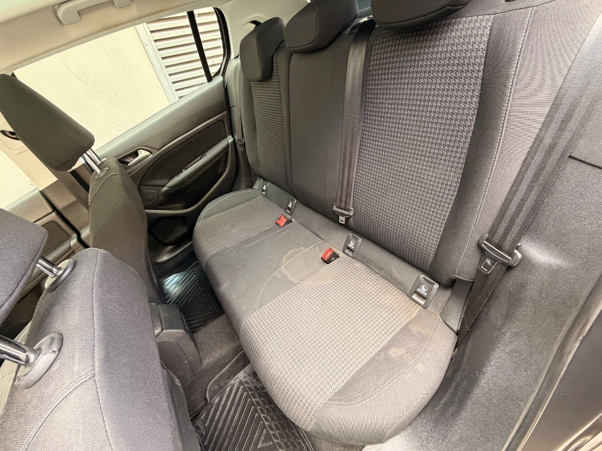 Vehicle media 7