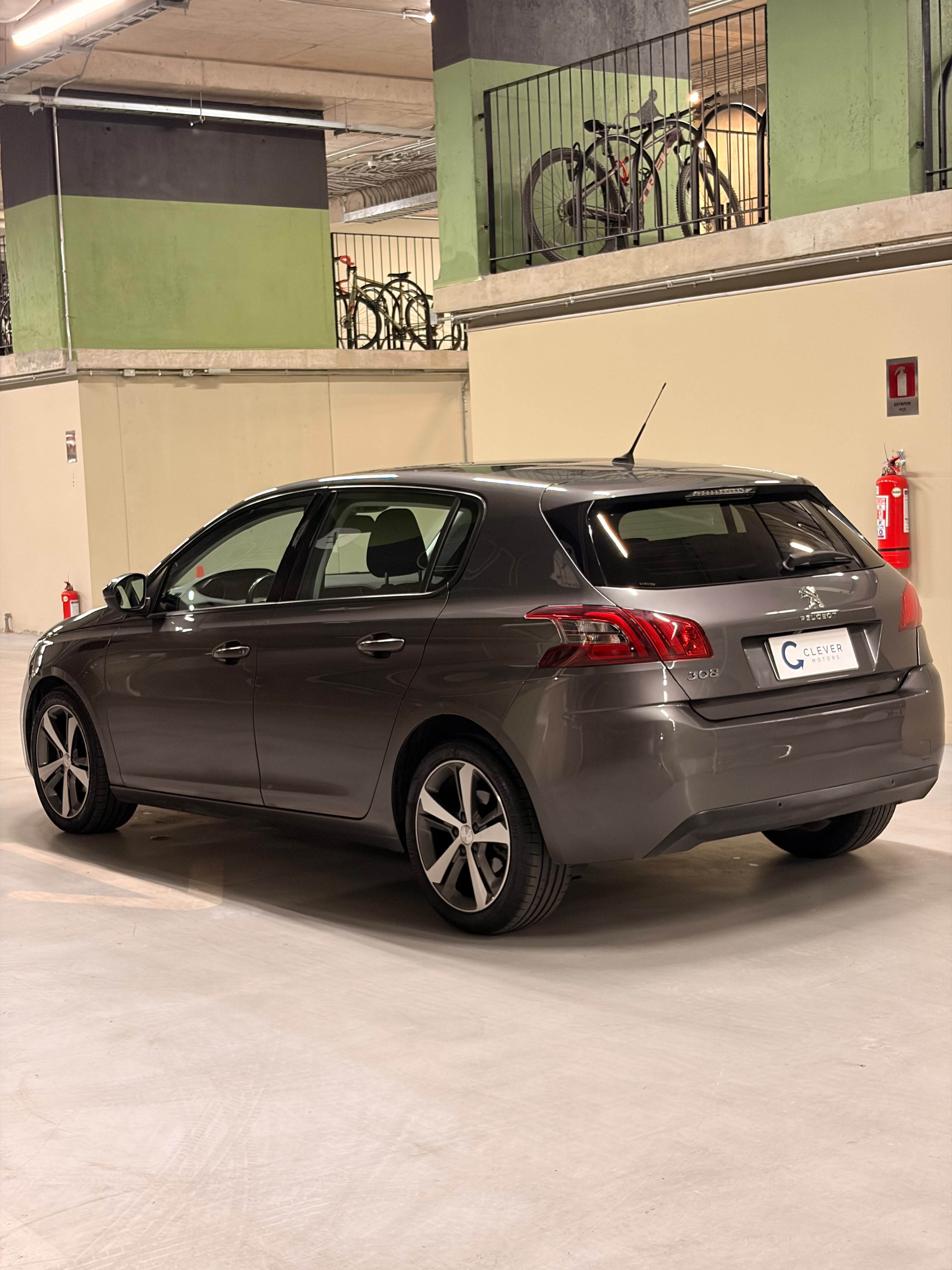 Vehicle media 6