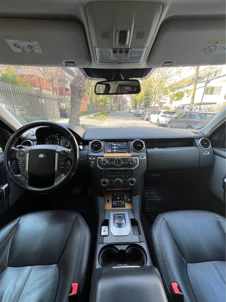 Vehicle media 7