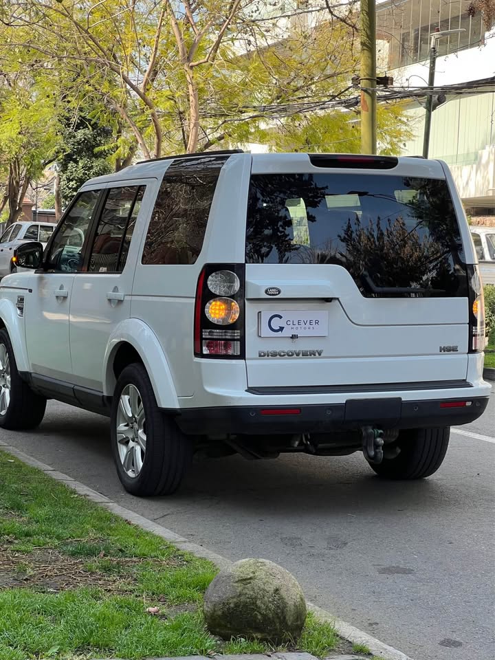 Vehicle media 6