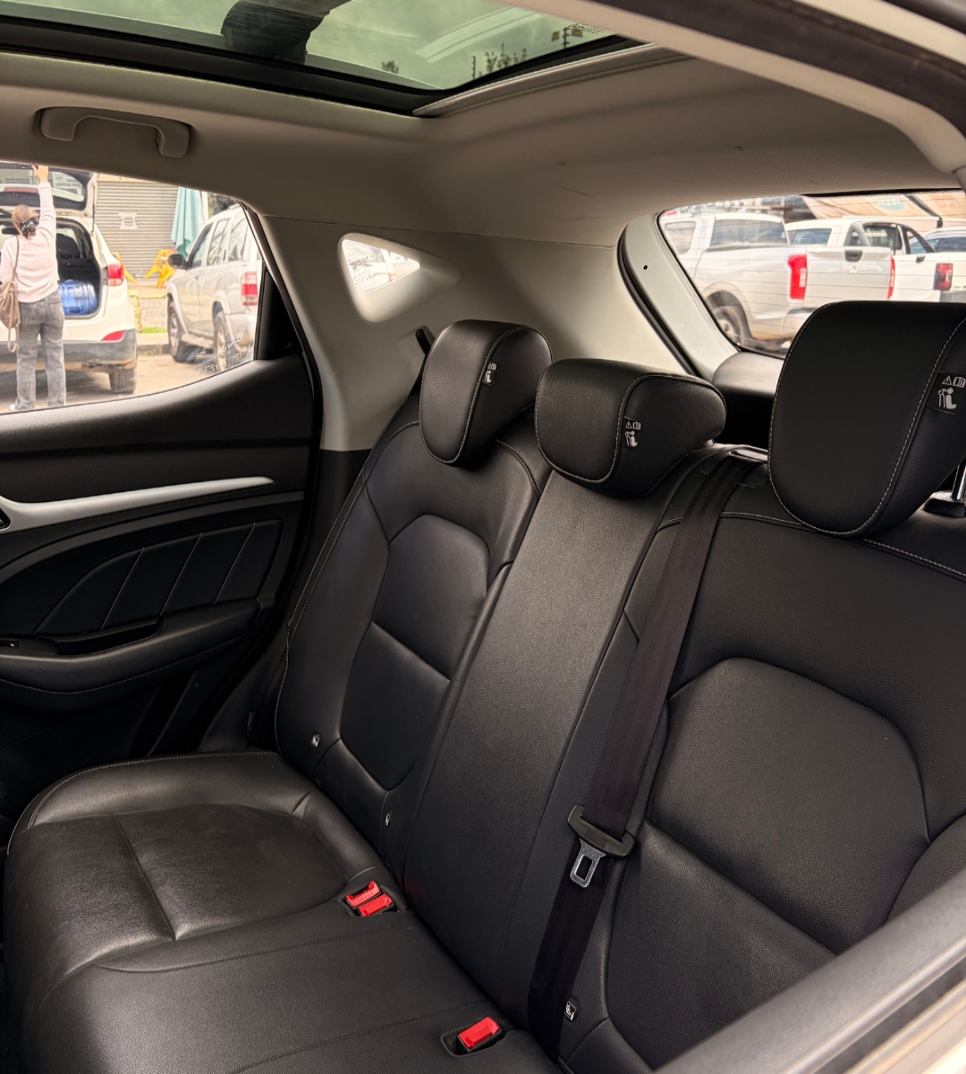Vehicle media 6
