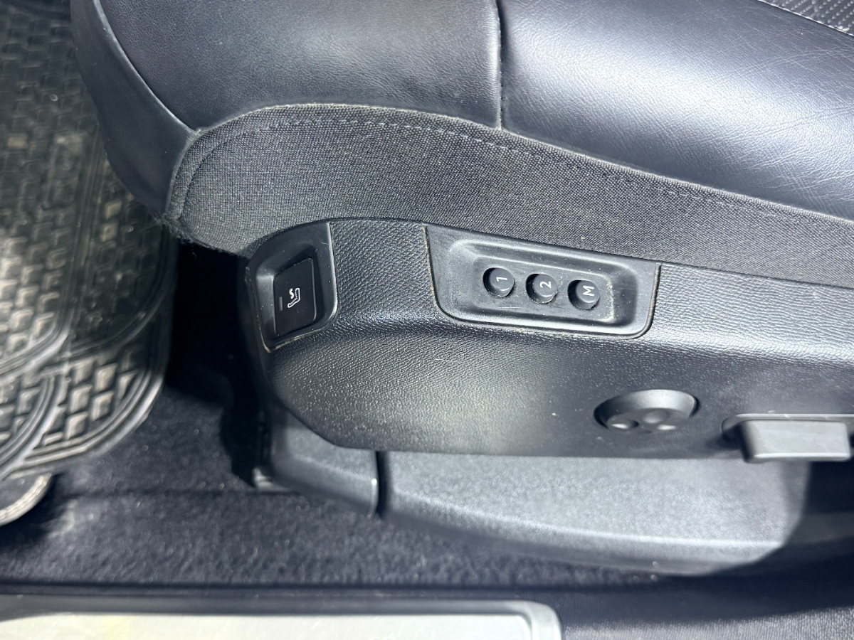 Vehicle media 11