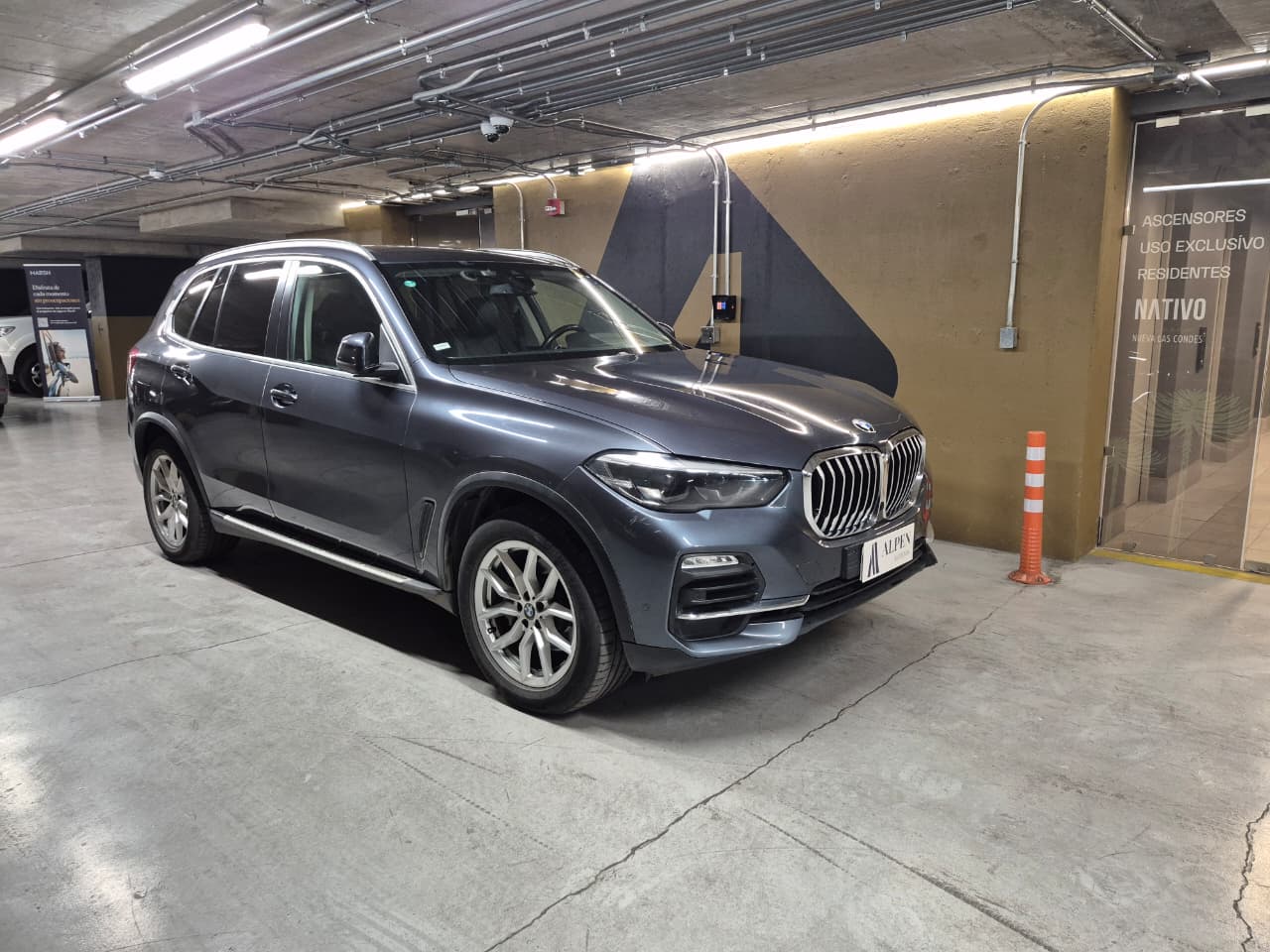 Vehicle media 3