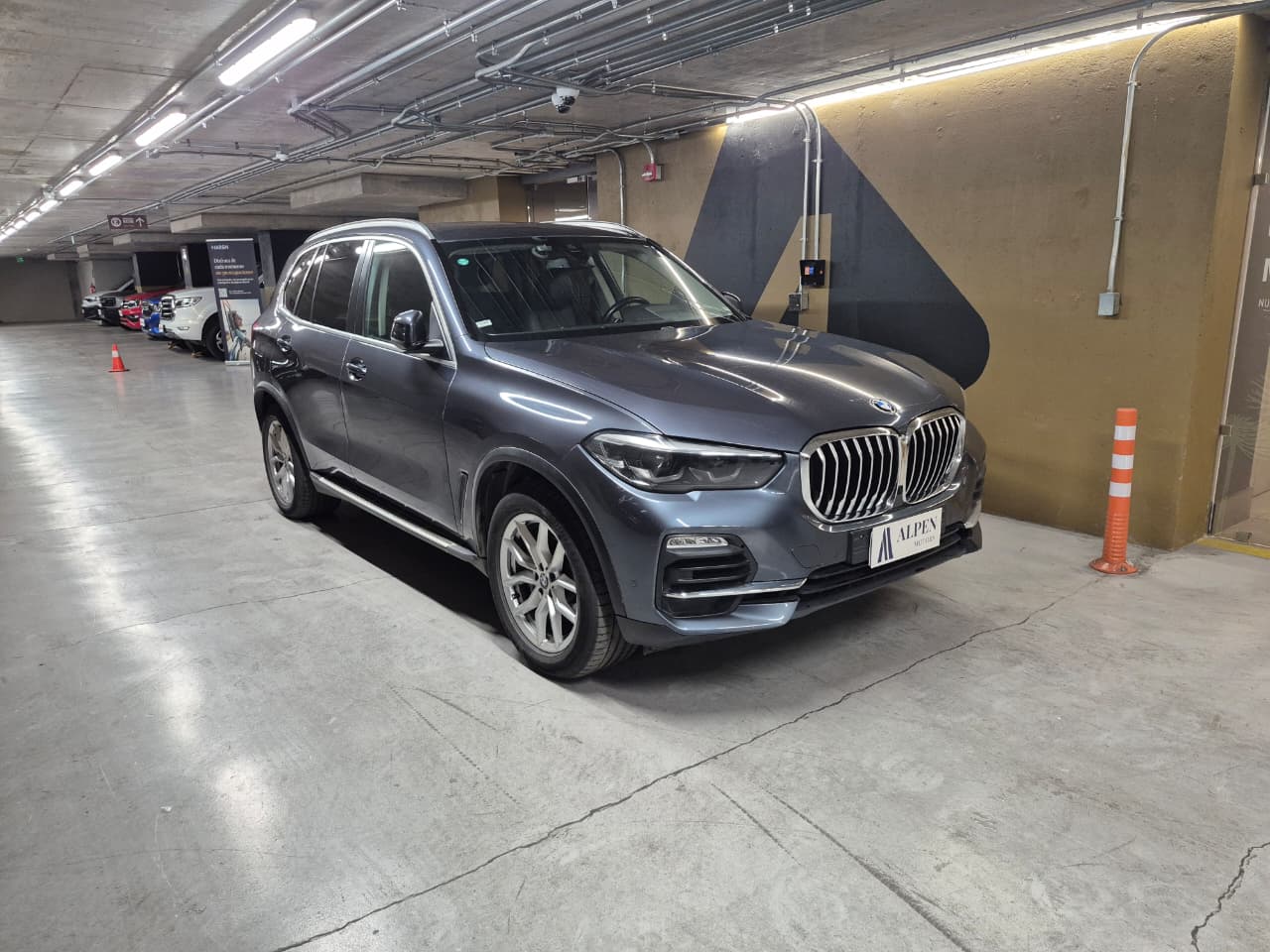 Vehicle media 5