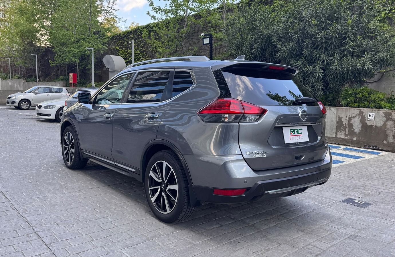 Vehicle media 5