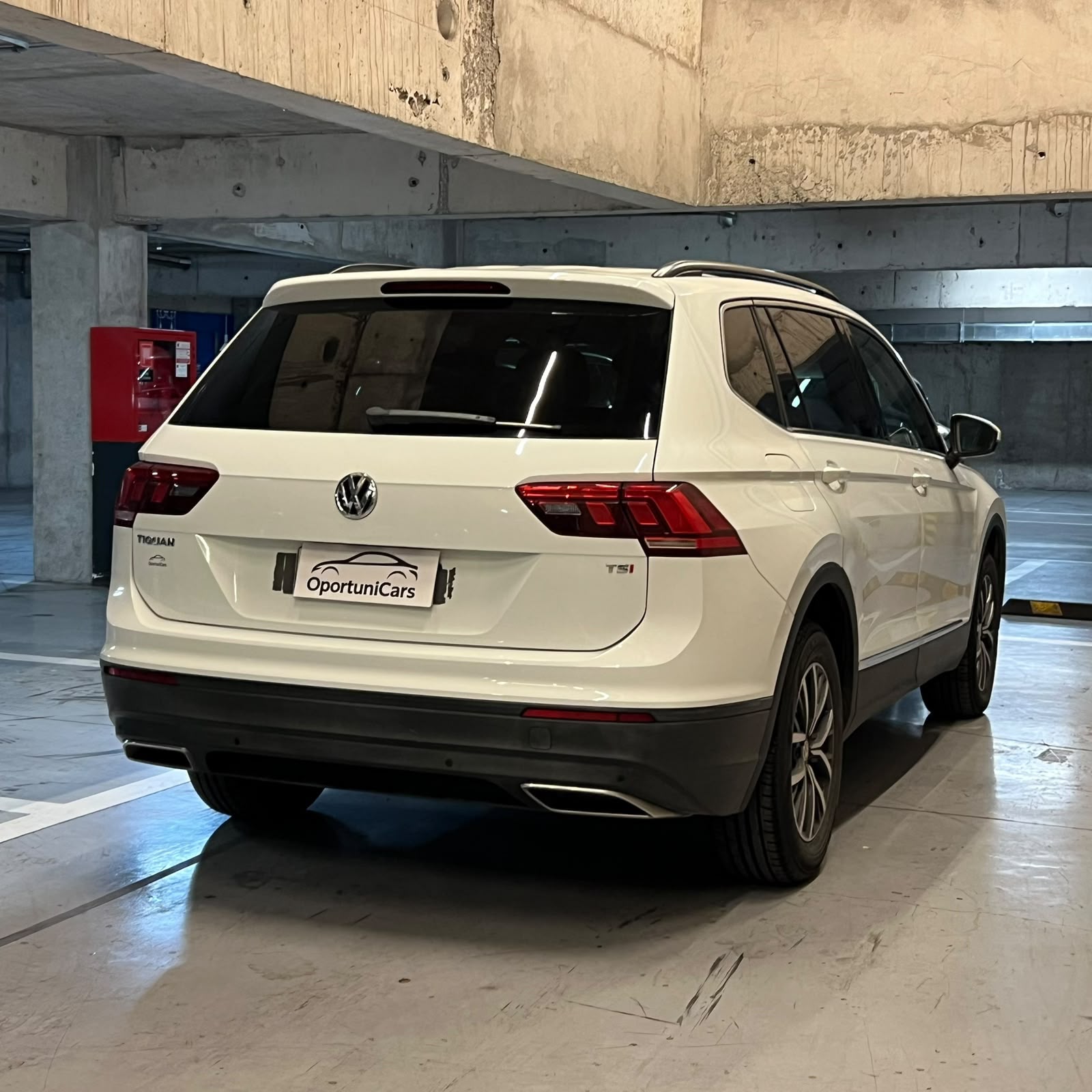 Vehicle media 4