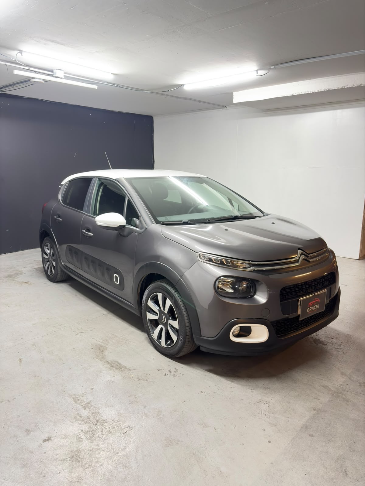 Vehicle media 3