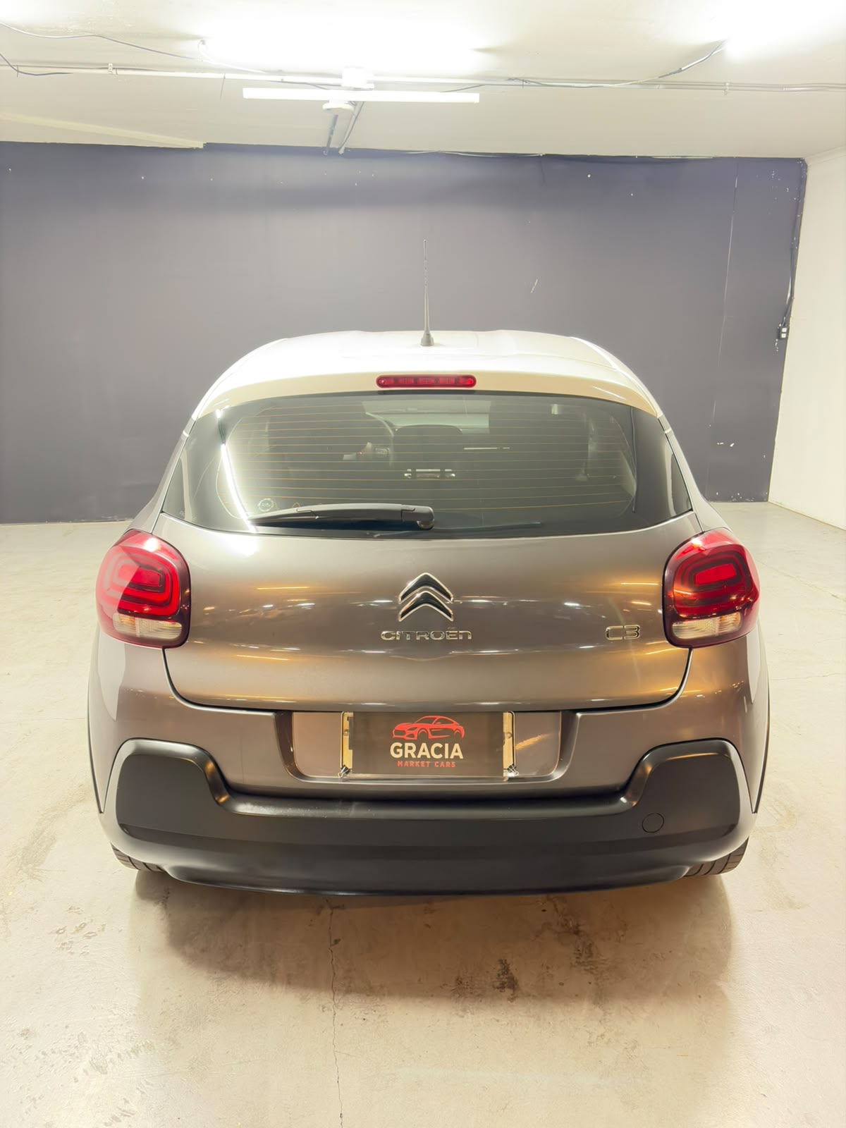 Vehicle media 5