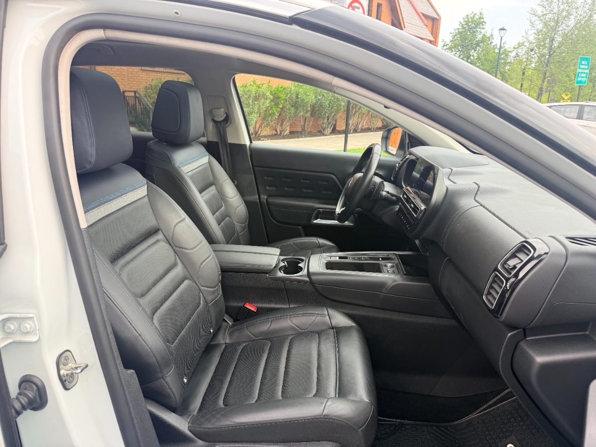 Vehicle media 13