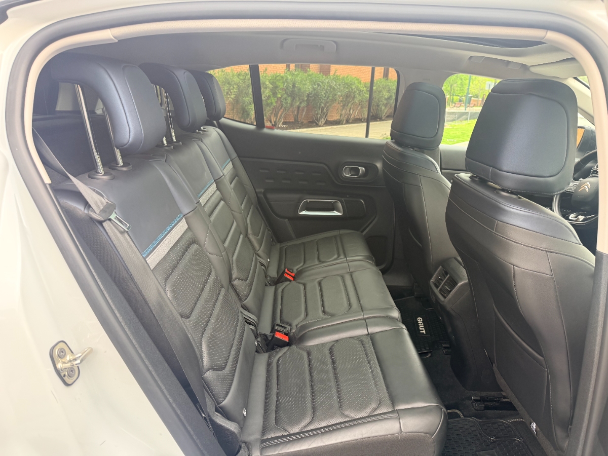 Vehicle media 14