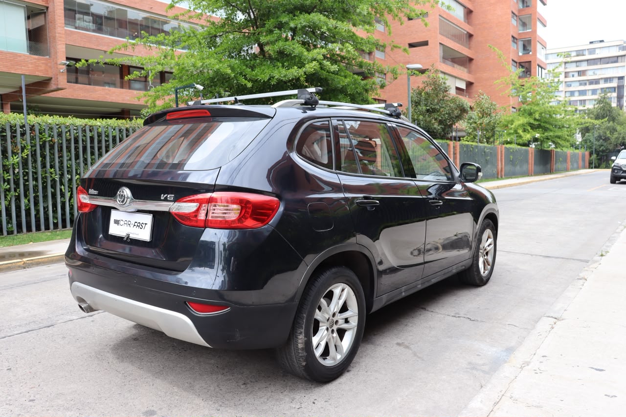 Vehicle media 7