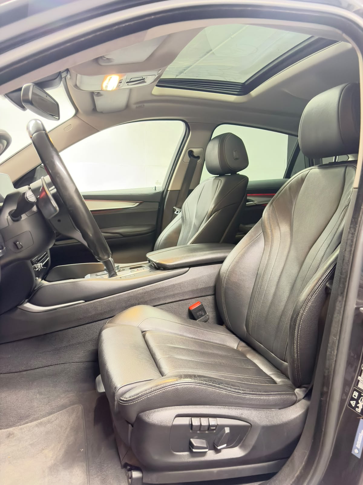 Vehicle media 10